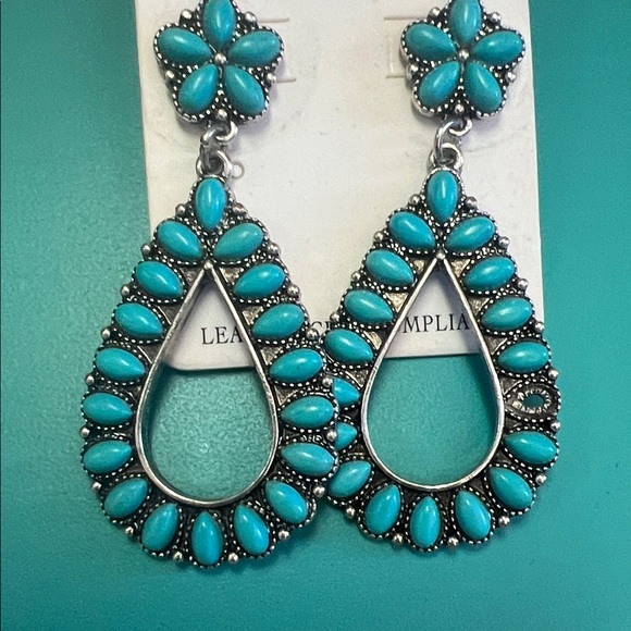 Jewelry - Turquoise Teardrop Earrings